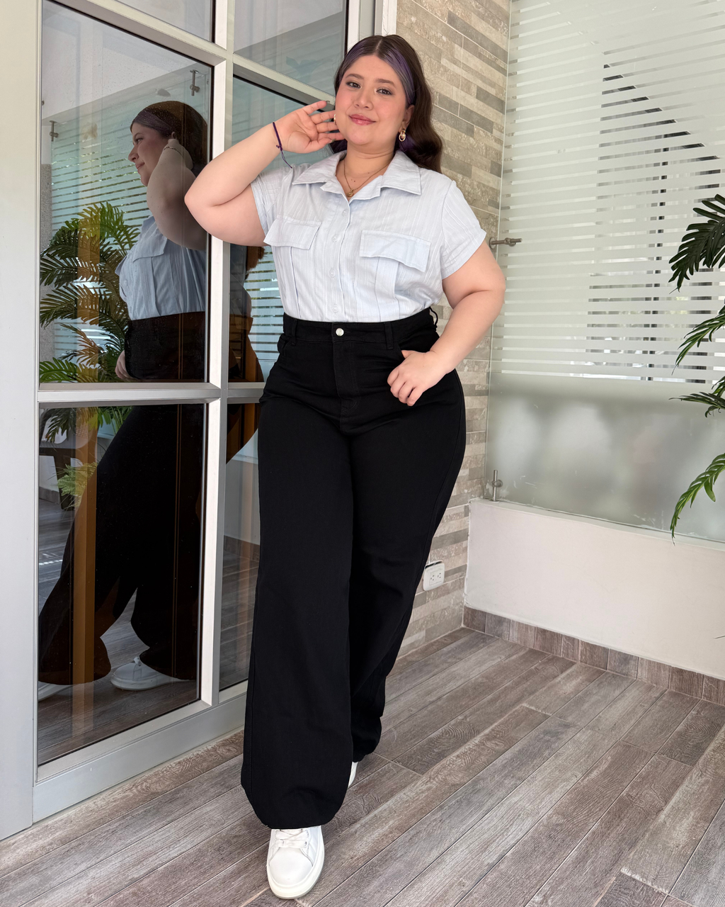 MOM FLARE NEGRO 0423