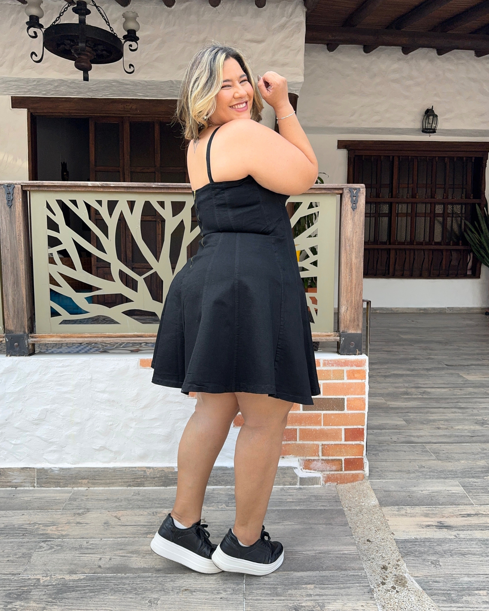 VESTIDO JEAN NEGRO 5318