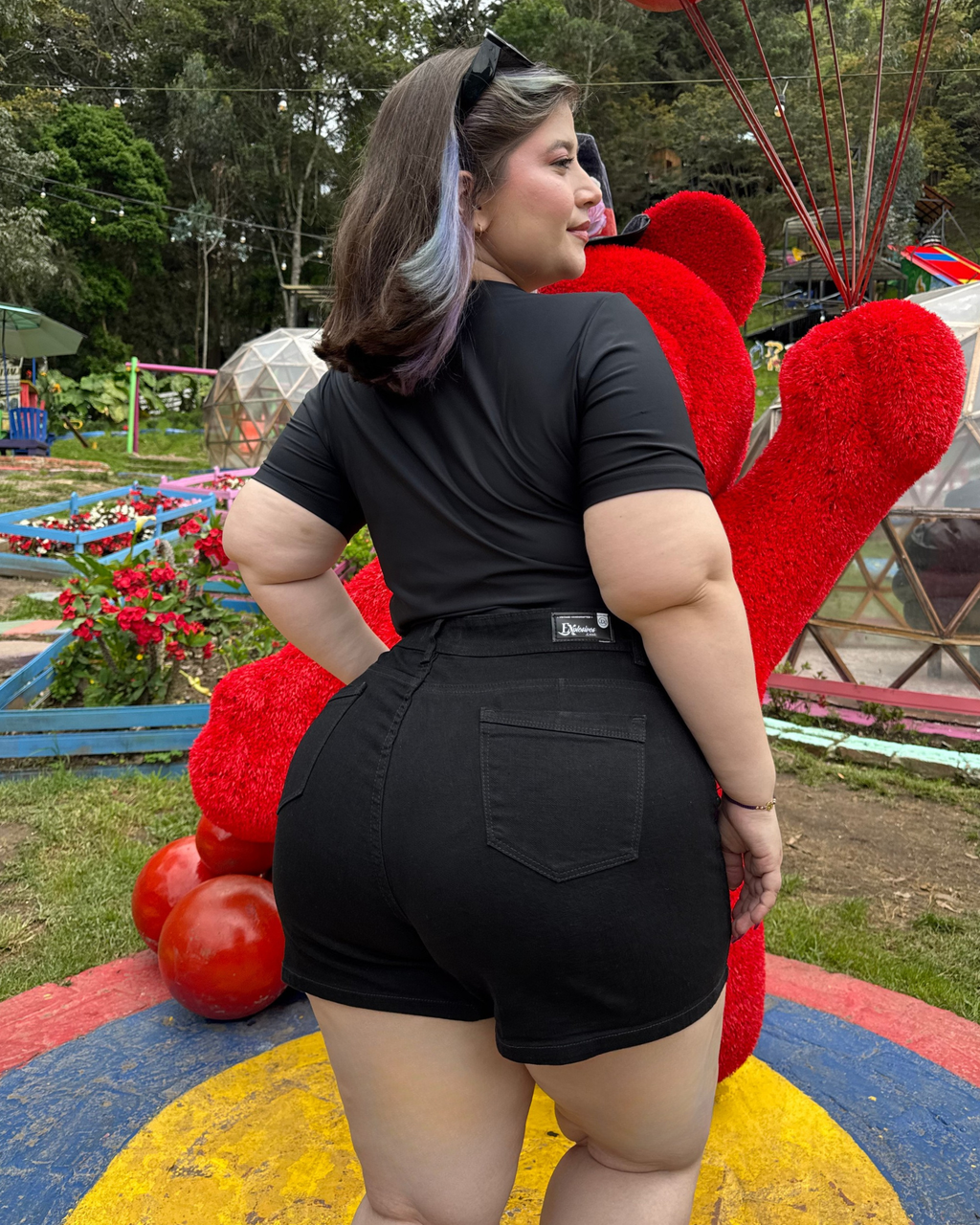 SHORT NEGRO 8431