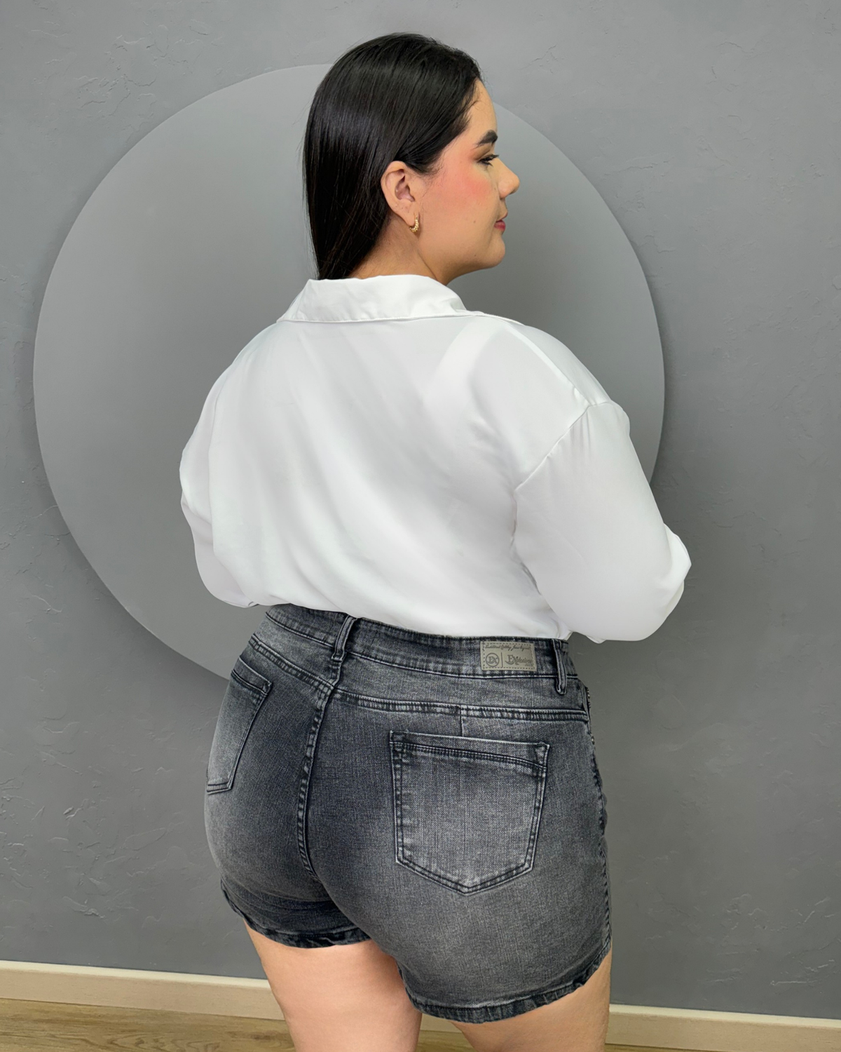 SHORT GRIS 8430