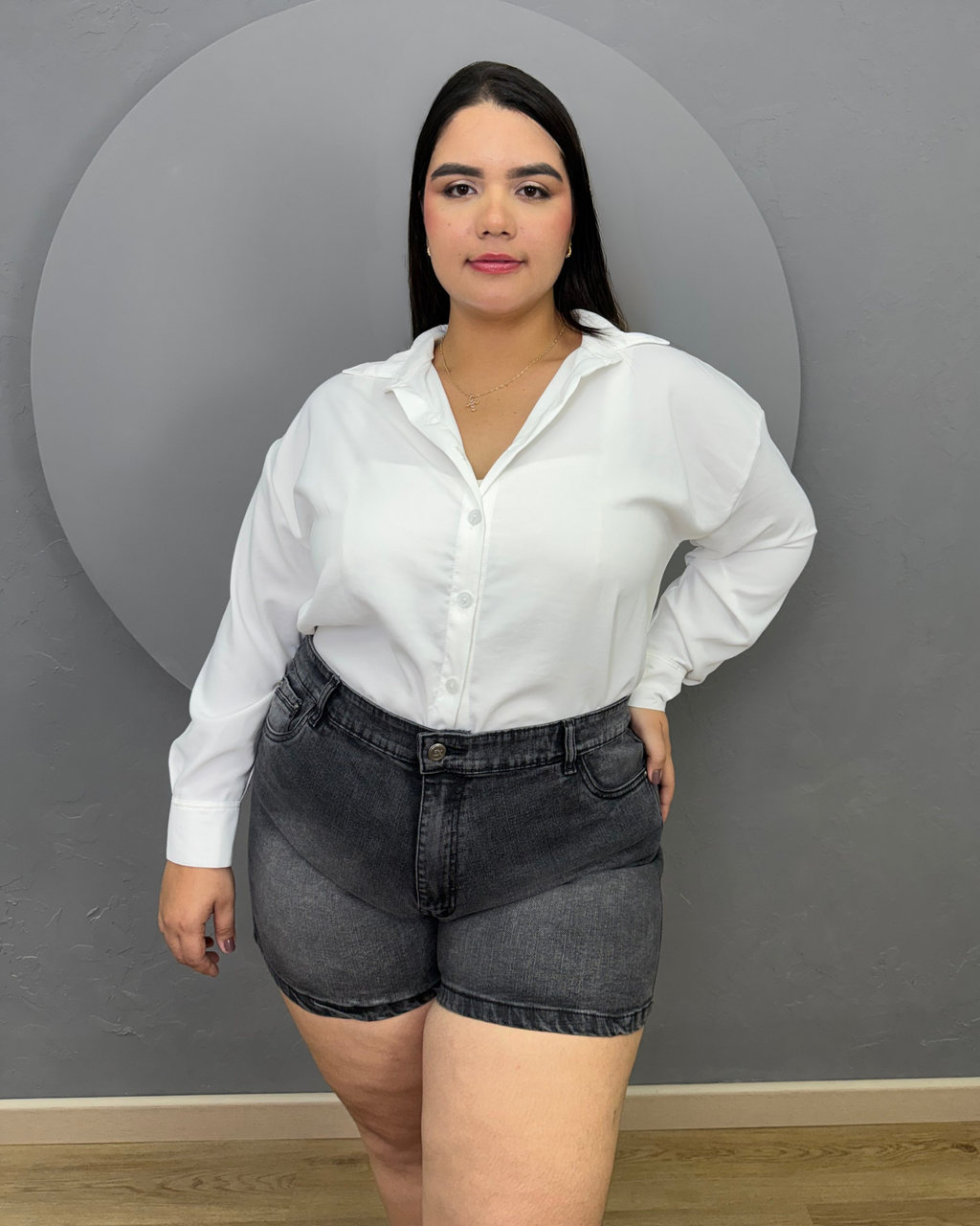SHORT GRIS 8430
