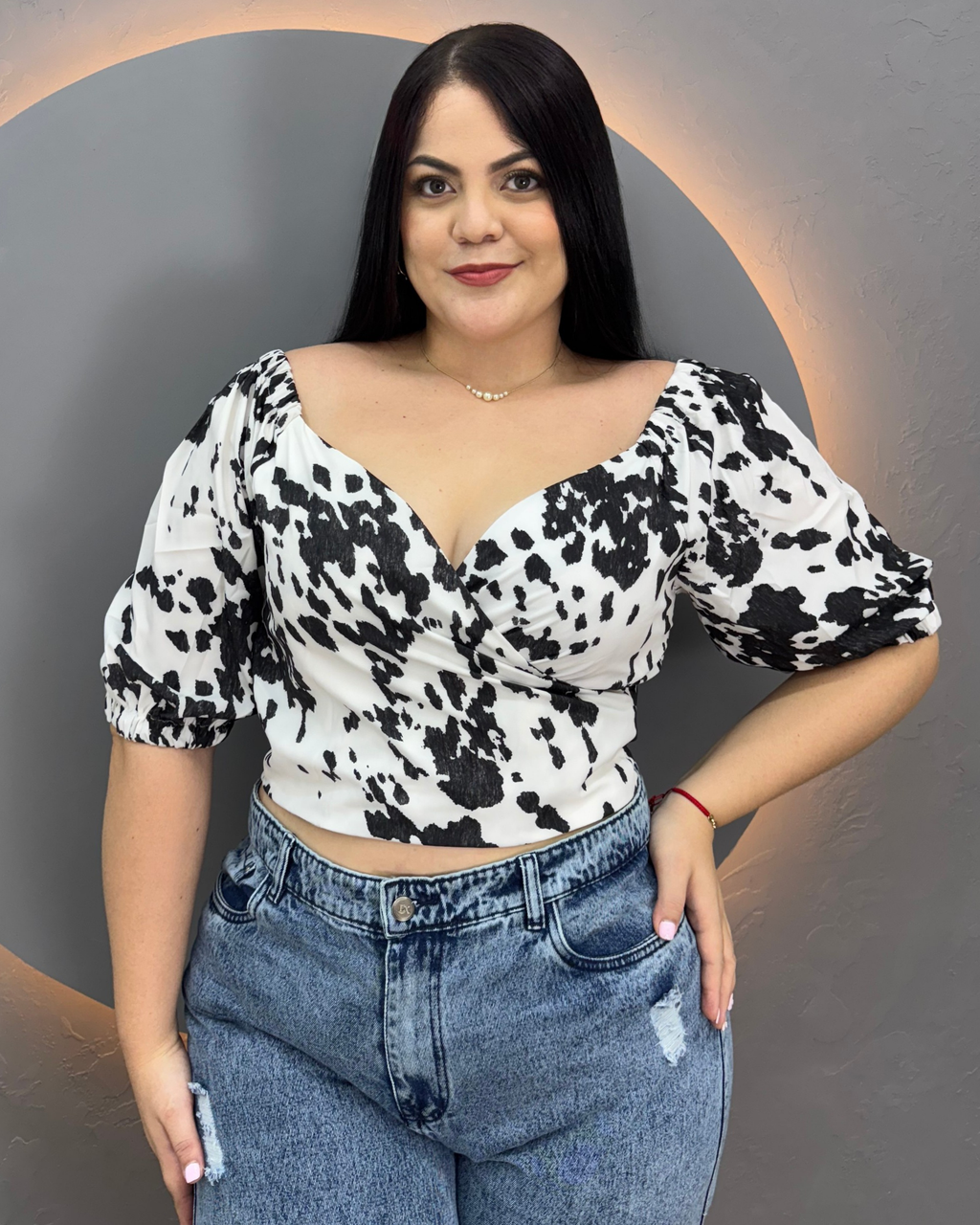 BLUSA NEIVA BLACA MANCHAS NEGRAS NEI1